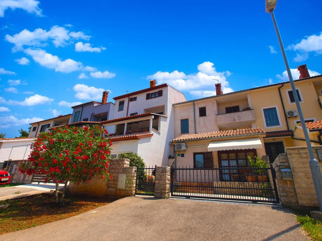Apartment Puzar 389 PUY Exterior foto